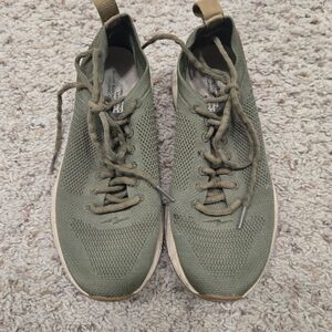 Hylo Athletics Corn Runners Size  W6.5/M5